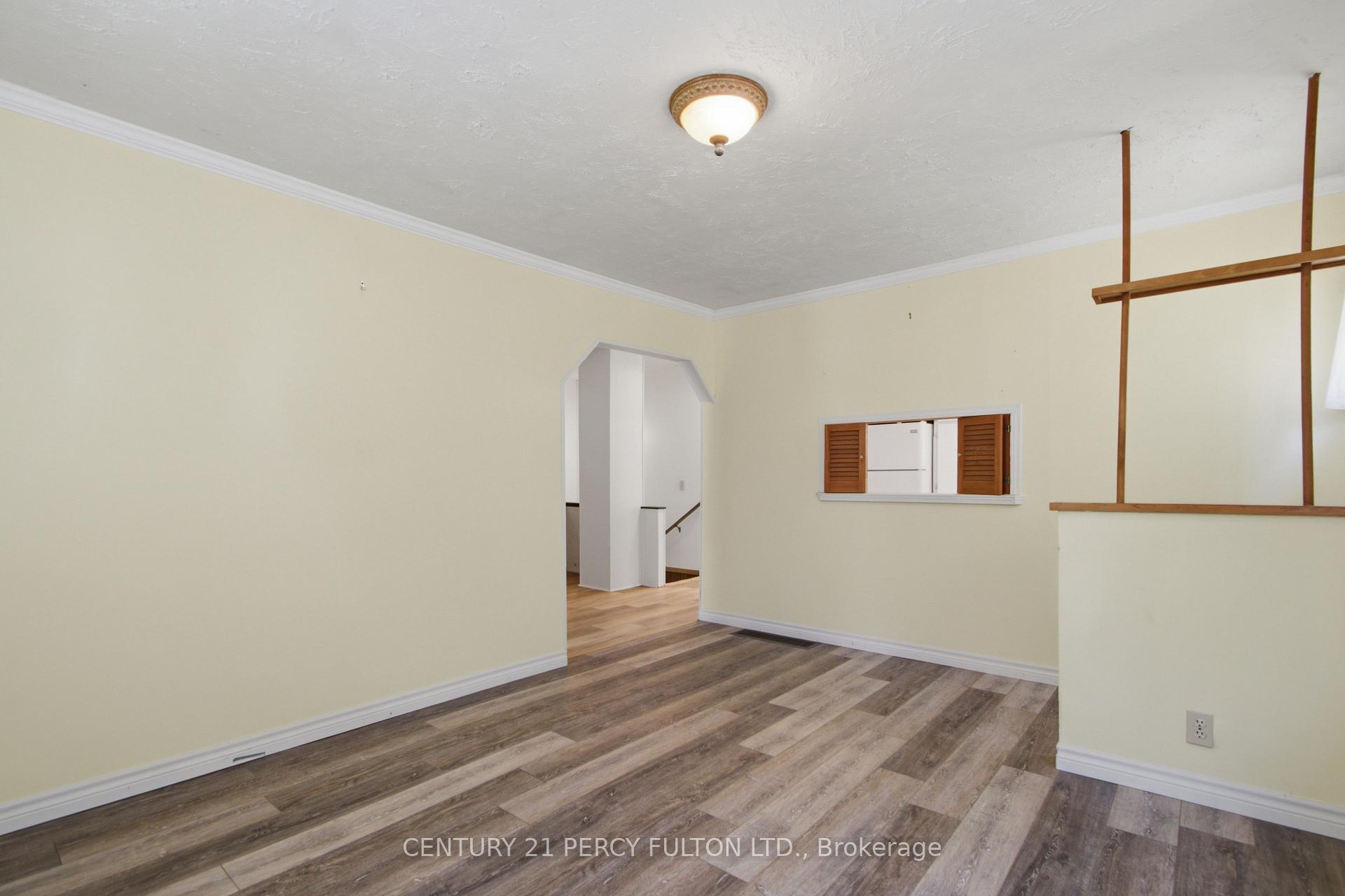 Photo 5 of 7 Valleyview Crescent, Belleville, Belleville Ward — HOMEH