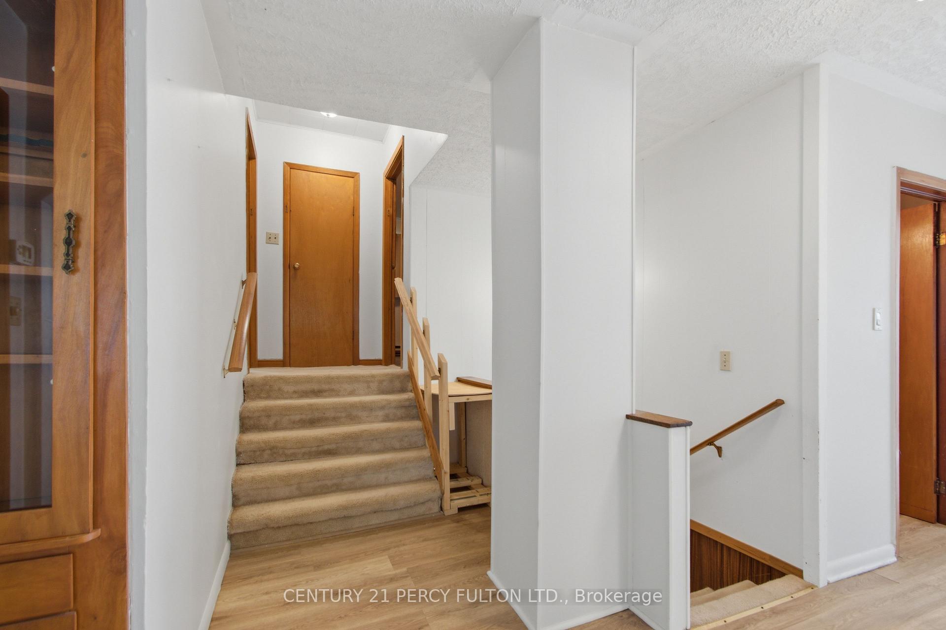 Photo 6 of 7 Valleyview Crescent, Belleville, Belleville Ward — HOMEH