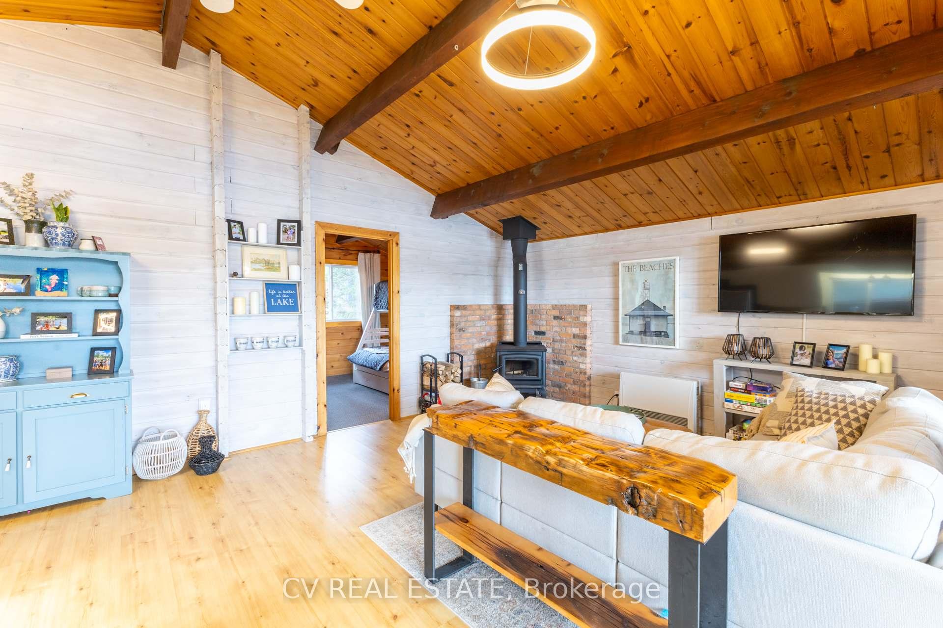 Photo 8 of 11 Gull Crescent, Kawartha Lakes, Somerville — HOMEH