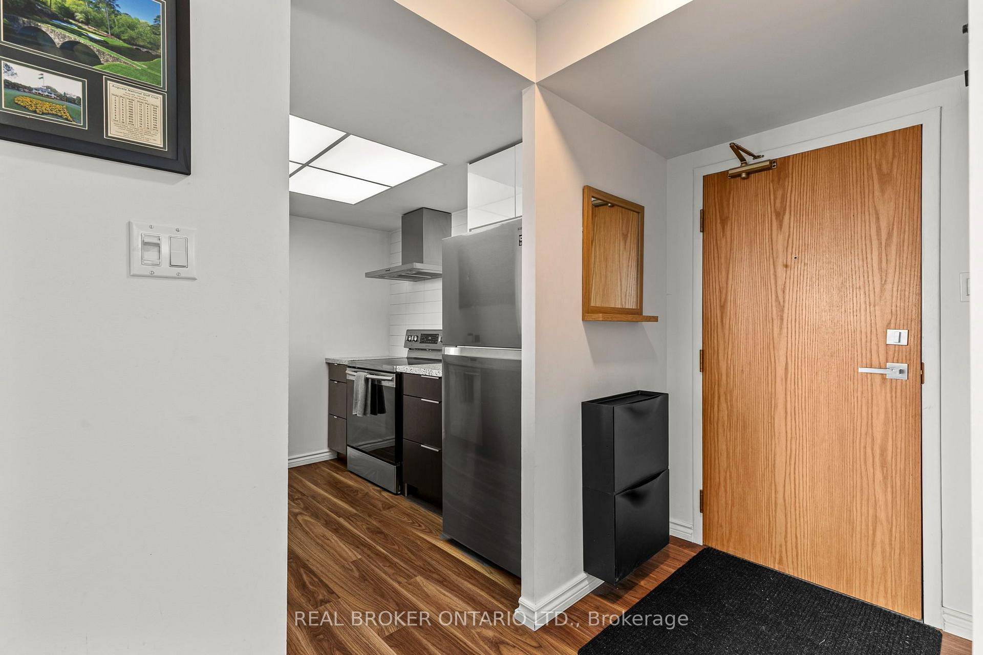 Photo 9 of Unit 1407, 65 Ellen Street, Barrie, City Centre — HOMEH