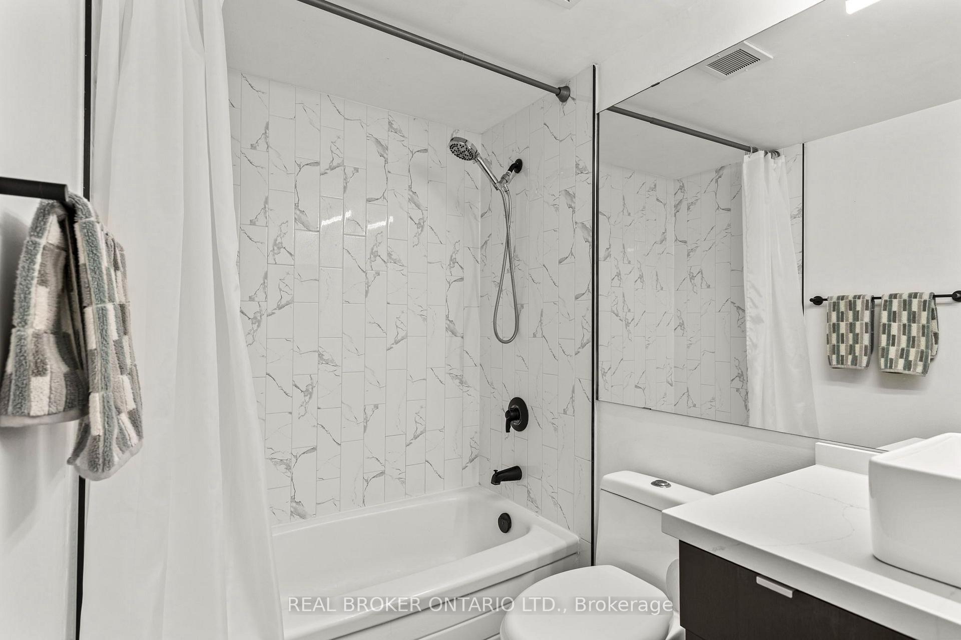 Photo 21 of Unit 1407, 65 Ellen Street, Barrie, City Centre — HOMEH