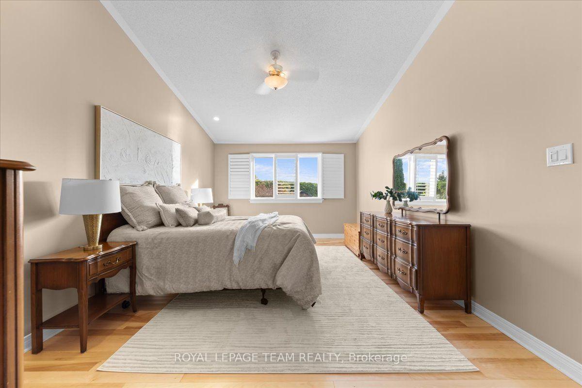Photo 28 of 6 Amberlakes Drive, Ottawa, Stittsville (Central) — HOMEH