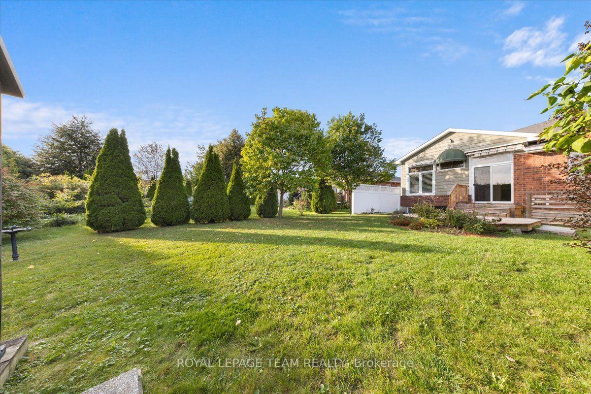 Photo 35 of 6 Amberlakes Drive, Ottawa, Stittsville (Central) — HOMEH