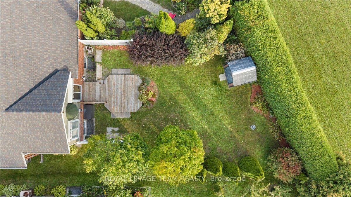 Photo 37 of 6 Amberlakes Drive, Ottawa, Stittsville (Central) — HOMEH
