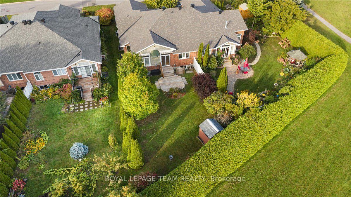 Photo 38 of 6 Amberlakes Drive, Ottawa, Stittsville (Central) — HOMEH