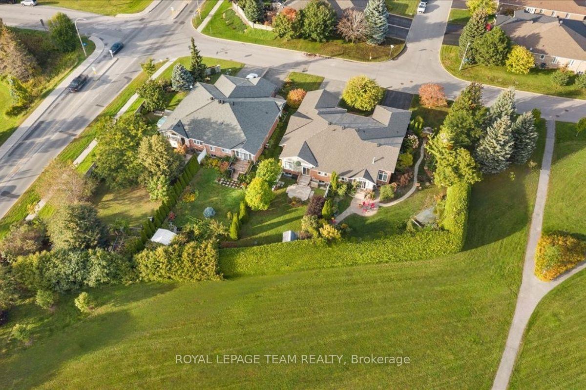 Photo 41 of 6 Amberlakes Drive, Ottawa, Stittsville (Central) — HOMEH