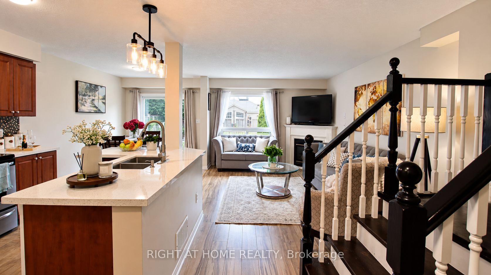 Photo 4 of 35 Chantilly Street, Kitchener, Huron Park — HOMEH