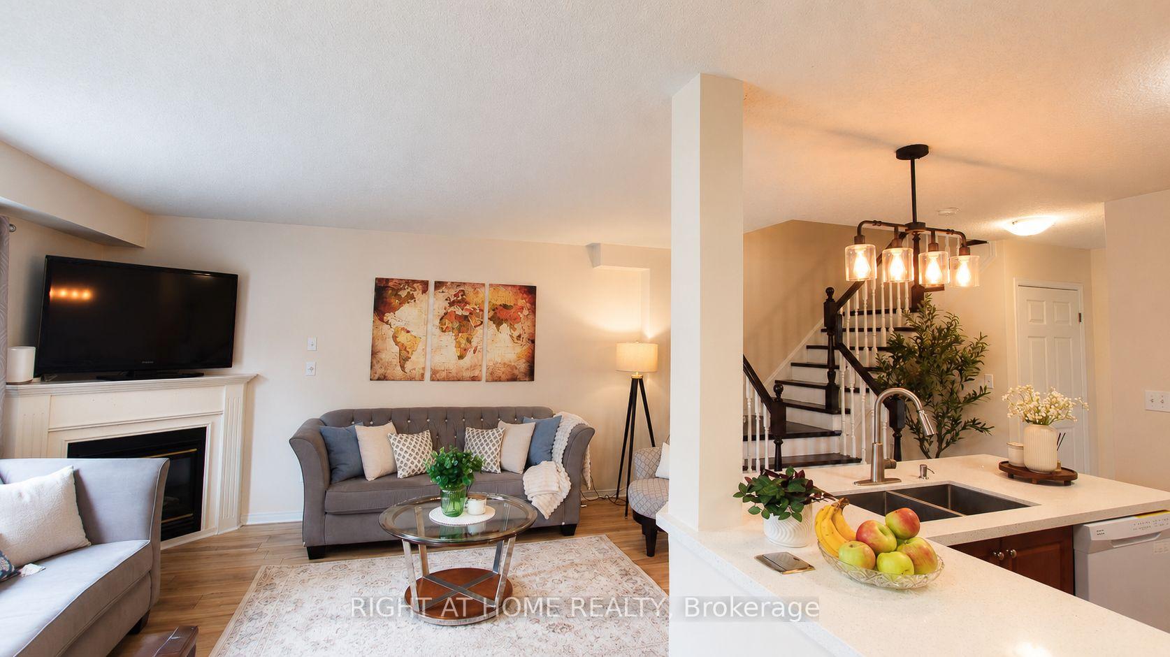 Photo 9 of 35 Chantilly Street, Kitchener, Huron Park — HOMEH