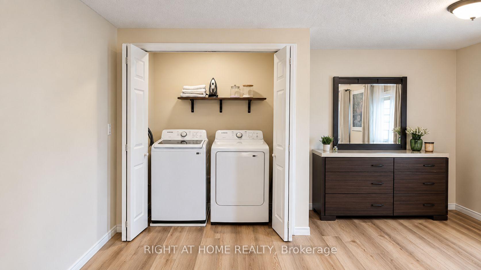 Photo 17 of 35 Chantilly Street, Kitchener, Huron Park — HOMEH