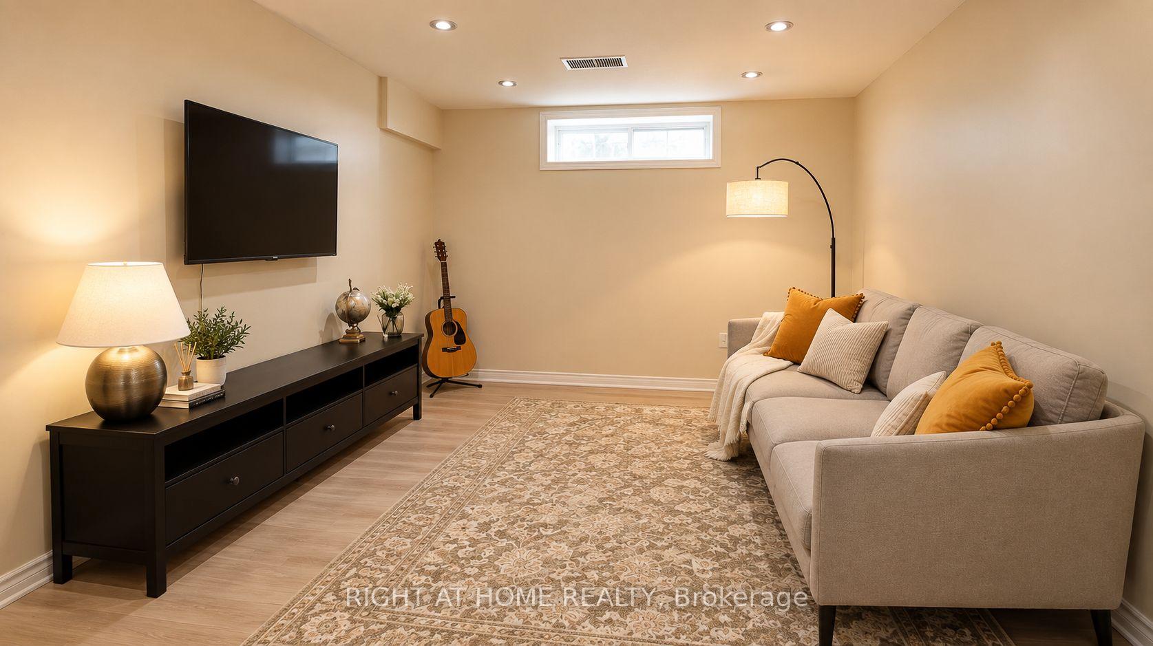 Photo 27 of 35 Chantilly Street, Kitchener, Huron Park — HOMEH