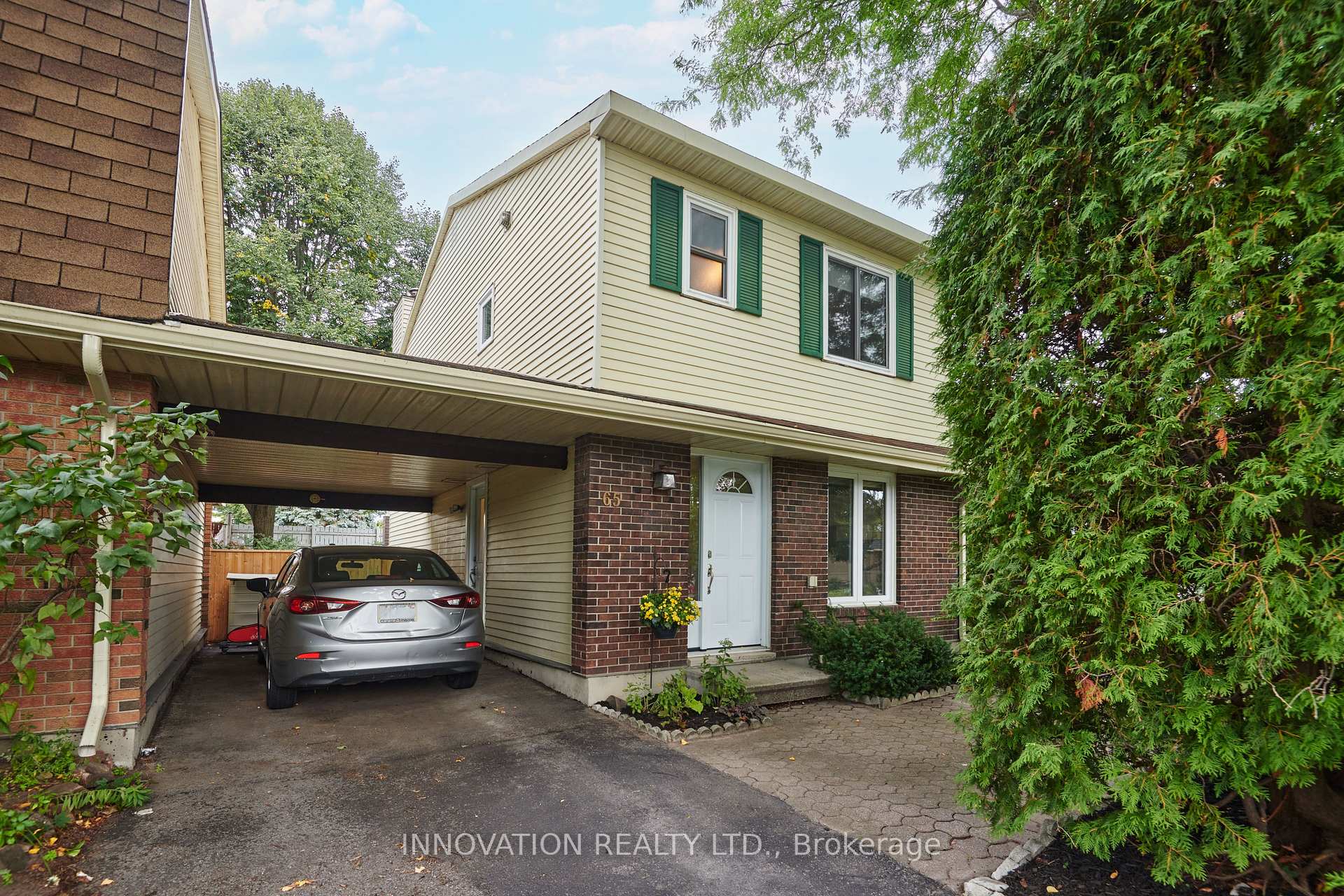 Photo 2 of 65 Bartley Crescent, Ottawa, Barrhaven - On the Green — HOMEH
