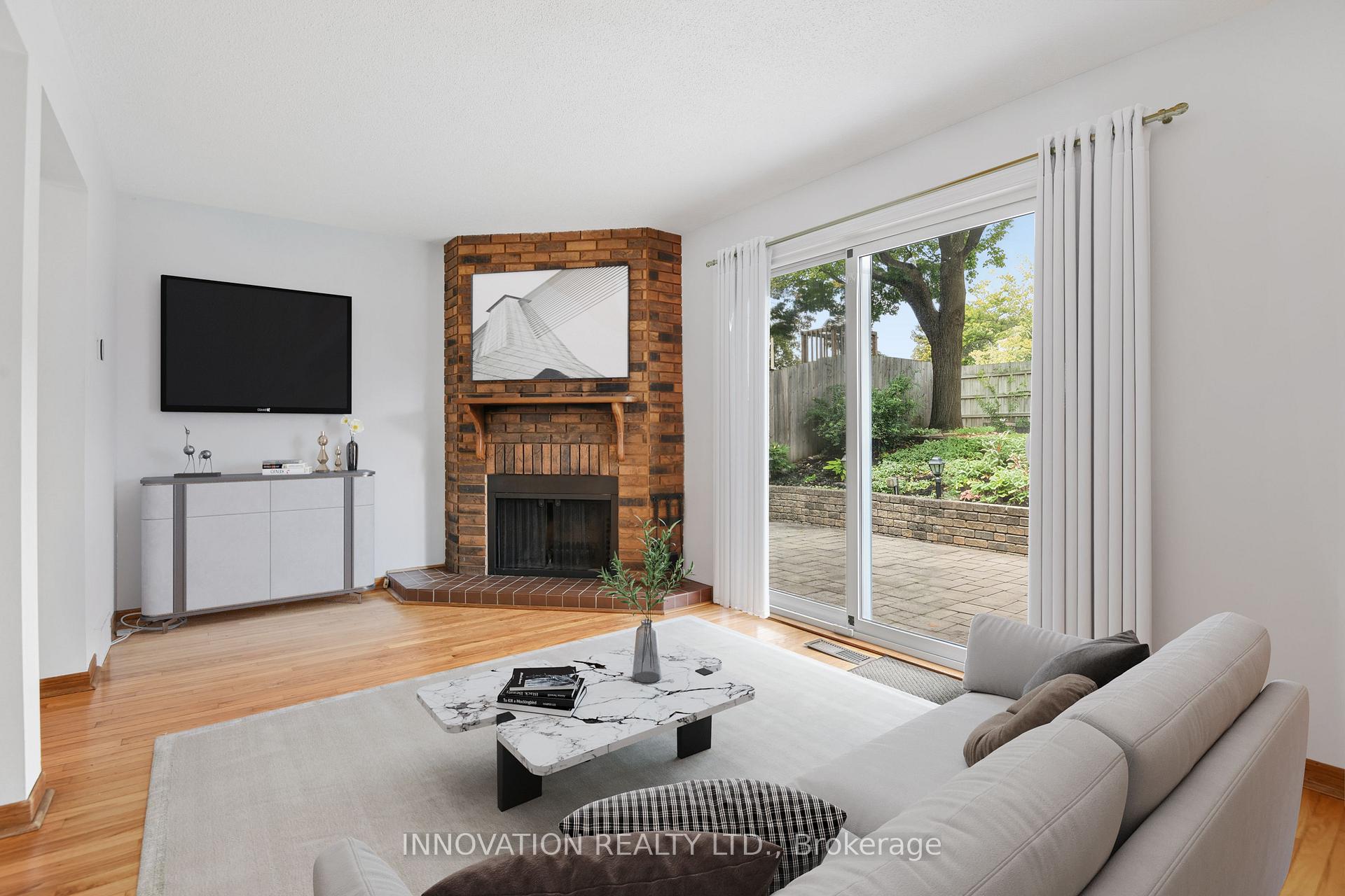 Photo 11 of 65 Bartley Crescent, Ottawa, Barrhaven - On the Green — HOMEH