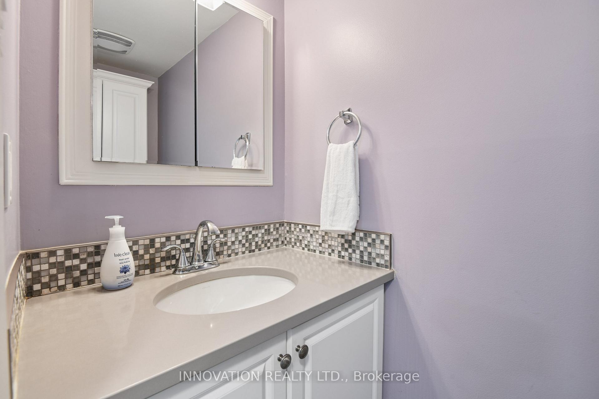 Photo 15 of 65 Bartley Crescent, Ottawa, Barrhaven - On the Green — HOMEH
