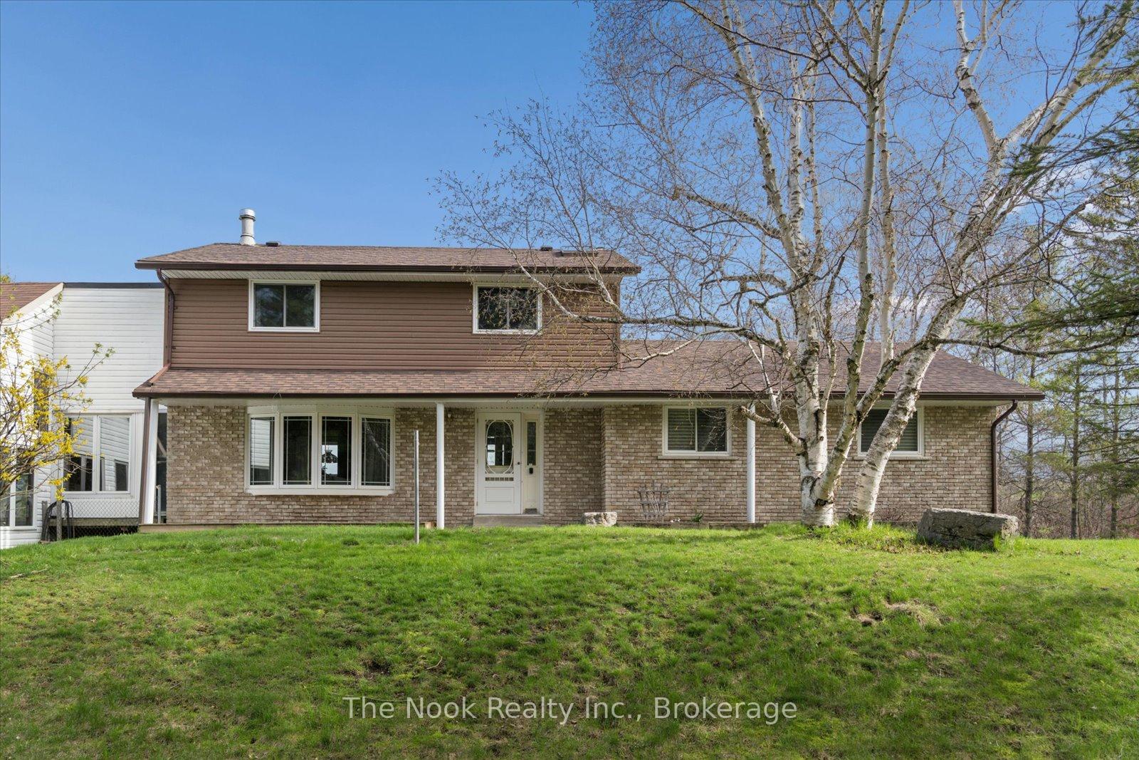Photo 3 of 4680 Anderson Street, Whitby, Taunton North — HOMEH