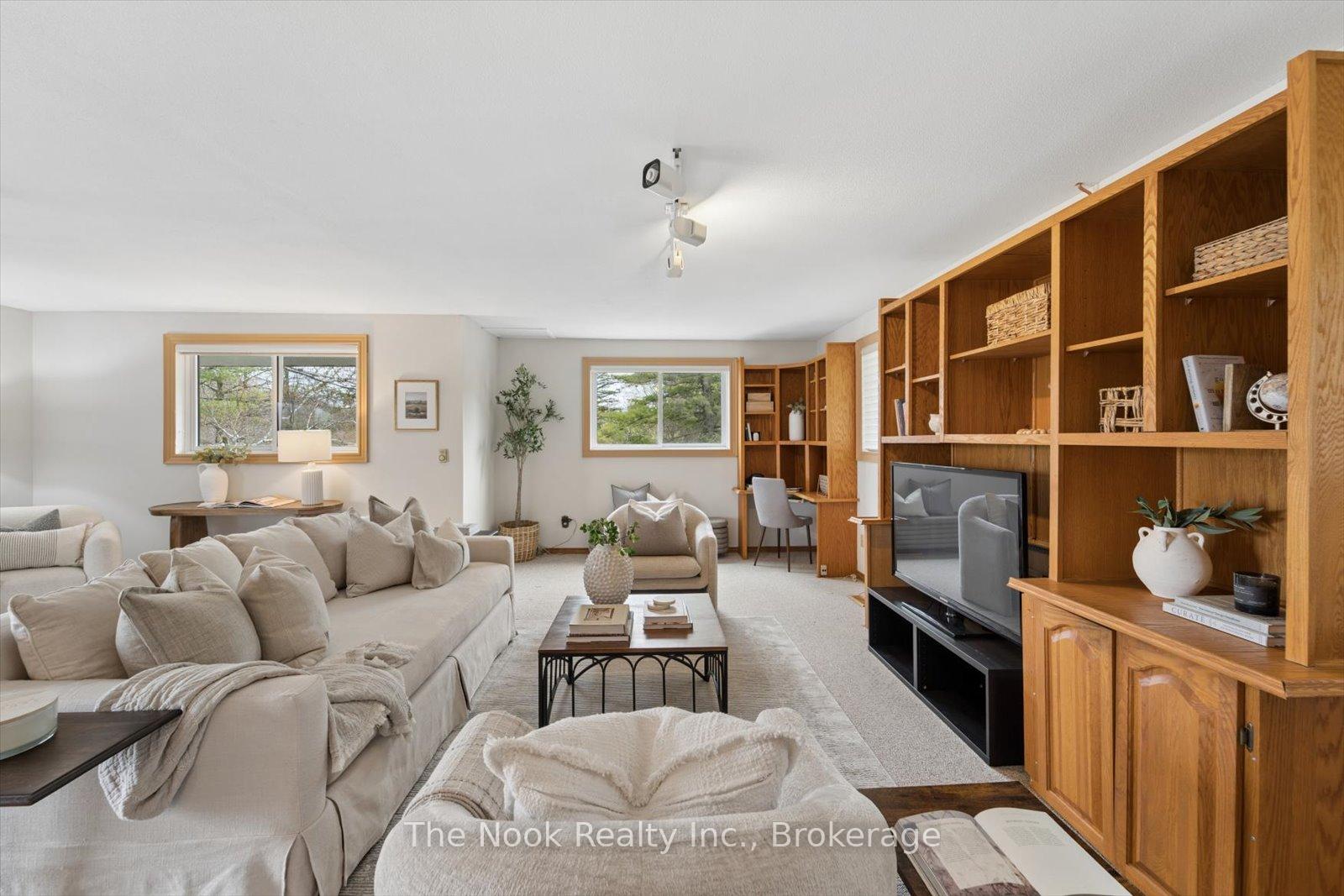 Photo 10 of 4680 Anderson Street, Whitby, Taunton North — HOMEH