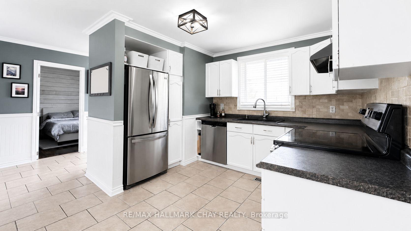 Photo 7 of 10 Finlay Mill Road, Springwater, Midhurst — HOMEH