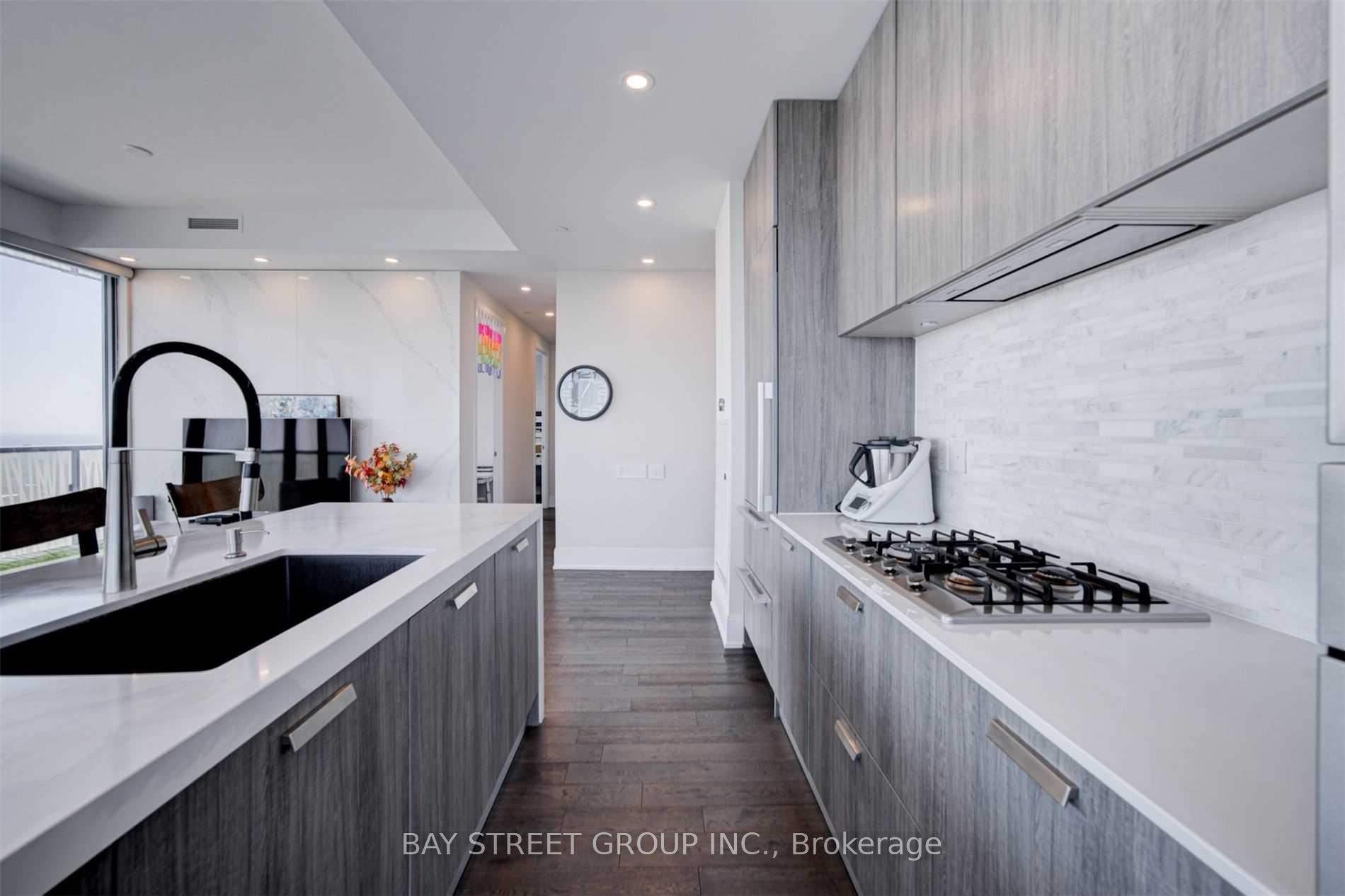 Photo 8 of Unit Lph5202, 50 Charles Street, Toronto, Church-Yonge Corridor — HOMEH