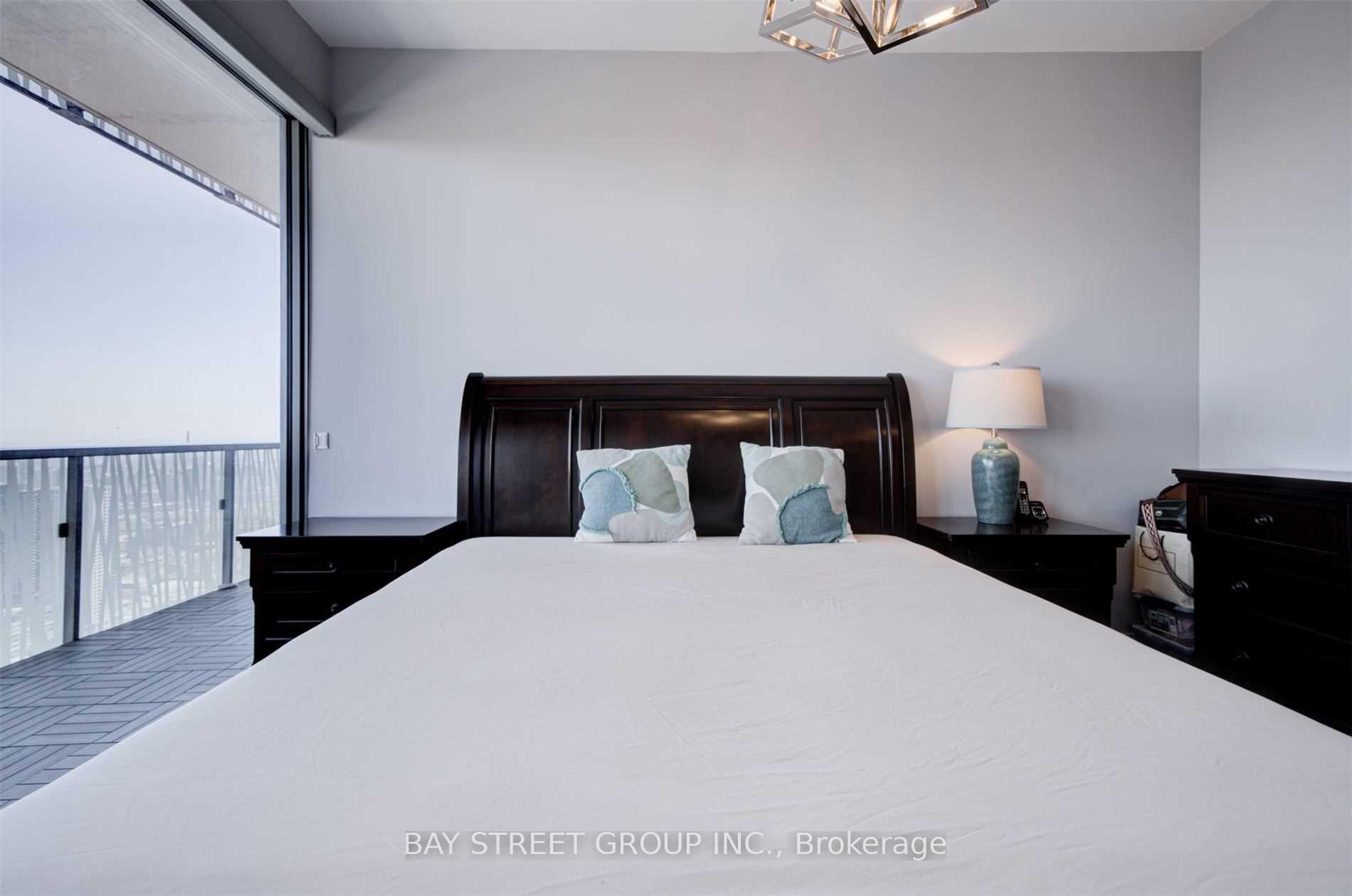 Photo 19 of Unit Lph5202, 50 Charles Street, Toronto, Church-Yonge Corridor — HOMEH