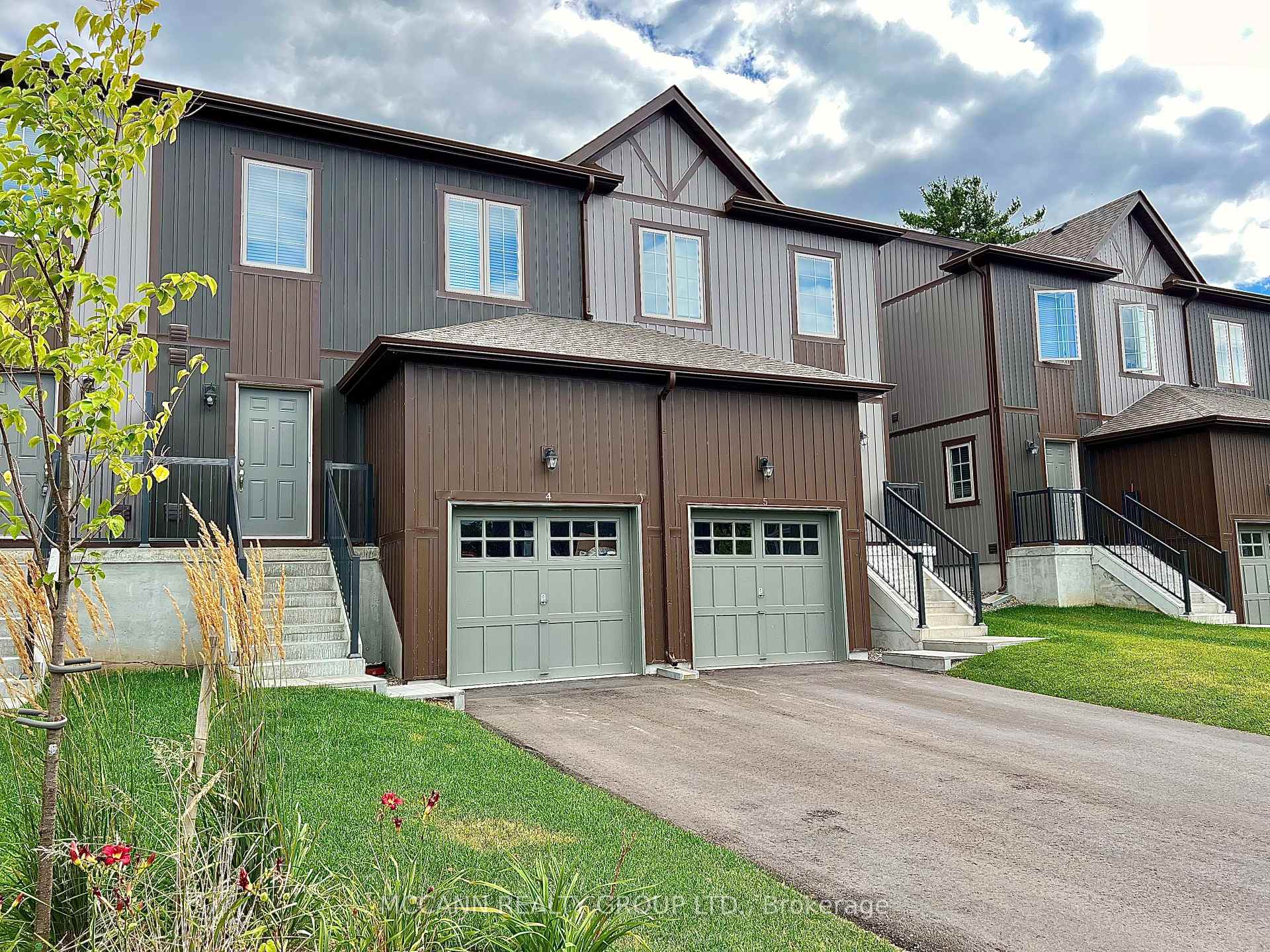 Front of Unit 4, 110 Grew Boulevard