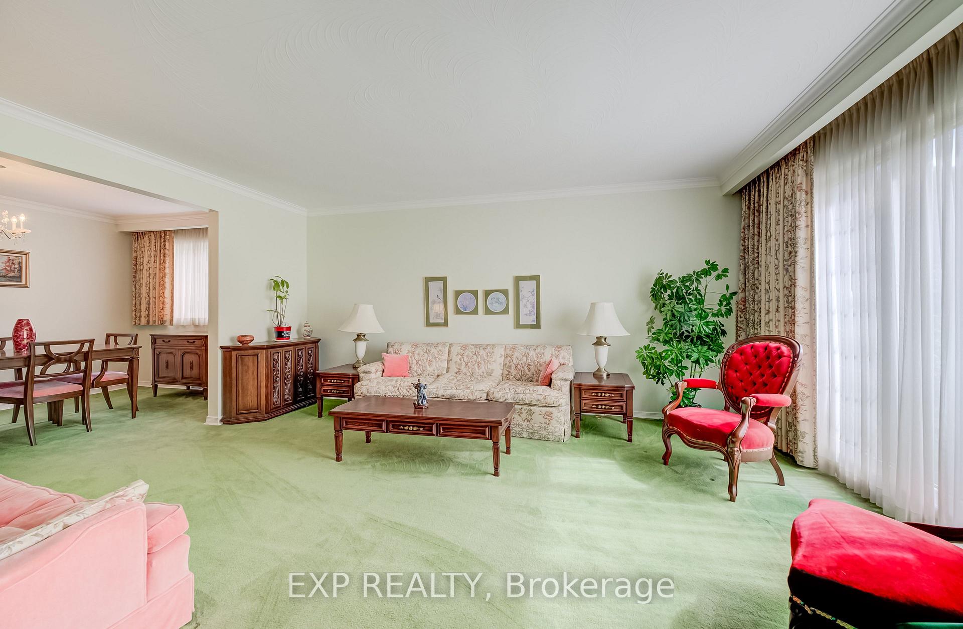 Photo 7 of 16 Bonnylyn Drive, Waterloo — HOMEH