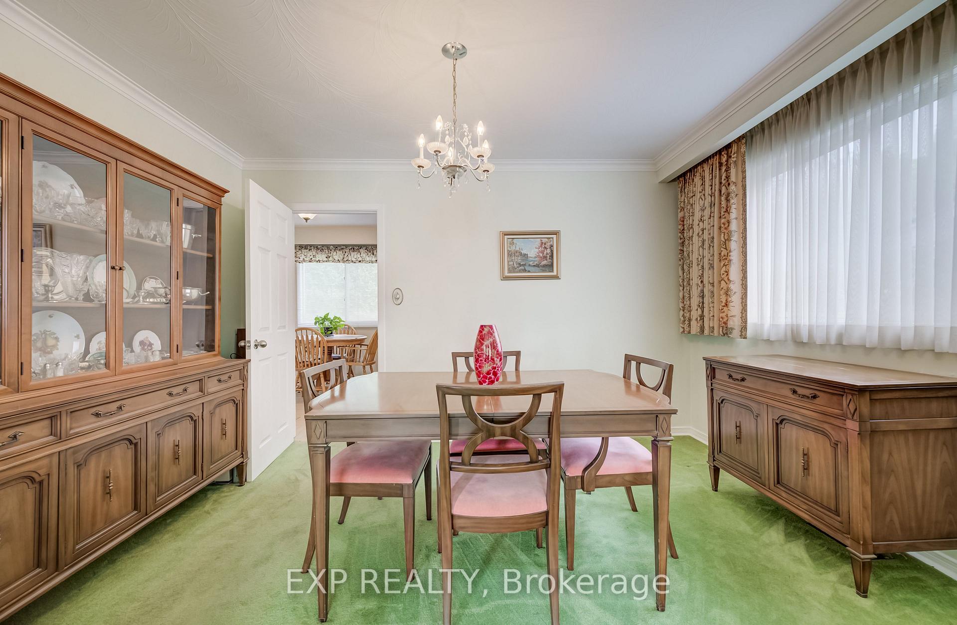 Photo 10 of 16 Bonnylyn Drive, Waterloo — HOMEH
