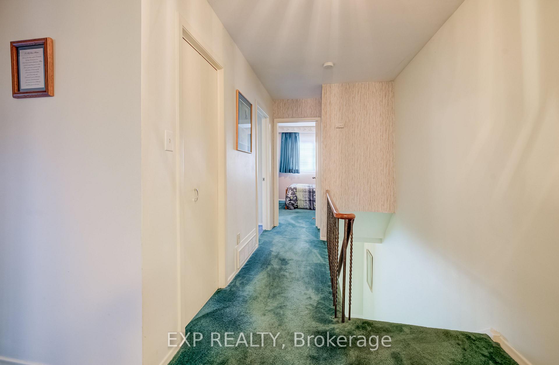 Photo 20 of 16 Bonnylyn Drive, Waterloo — HOMEH