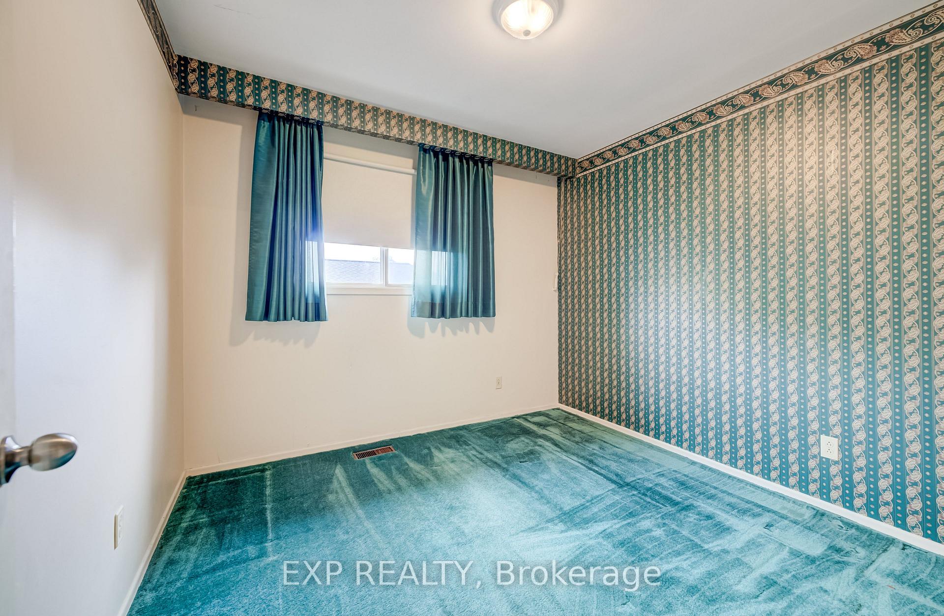Photo 23 of 16 Bonnylyn Drive, Waterloo — HOMEH