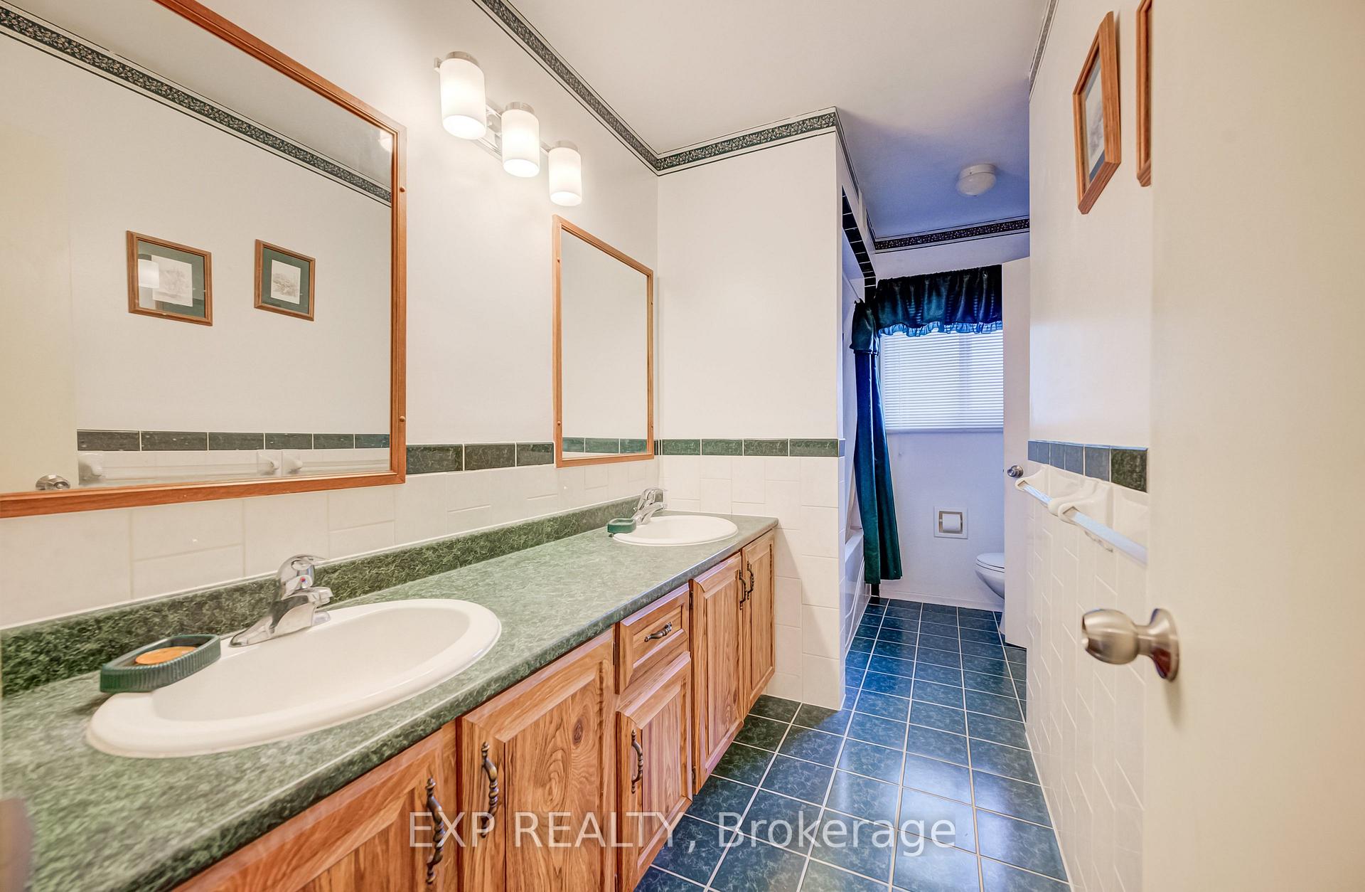 Photo 28 of 16 Bonnylyn Drive, Waterloo — HOMEH