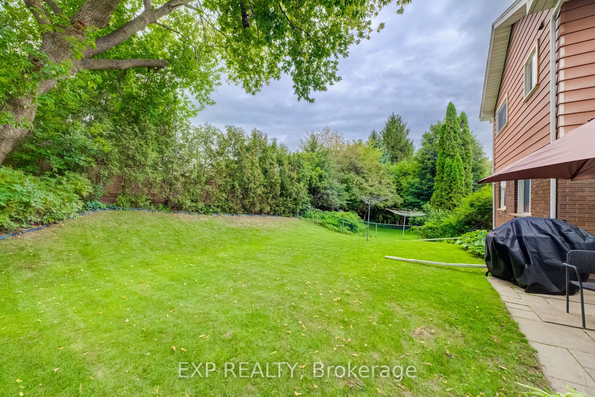 Photo 38 of 16 Bonnylyn Drive, Waterloo — HOMEH