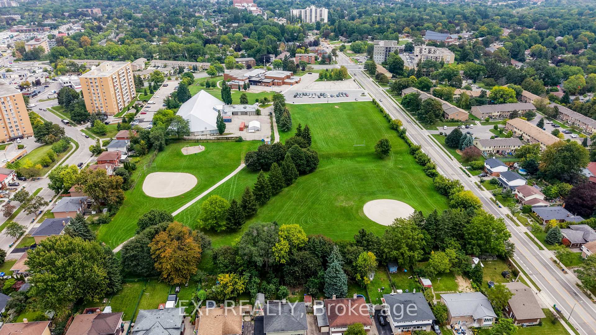Photo 43 of 16 Bonnylyn Drive, Waterloo — HOMEH