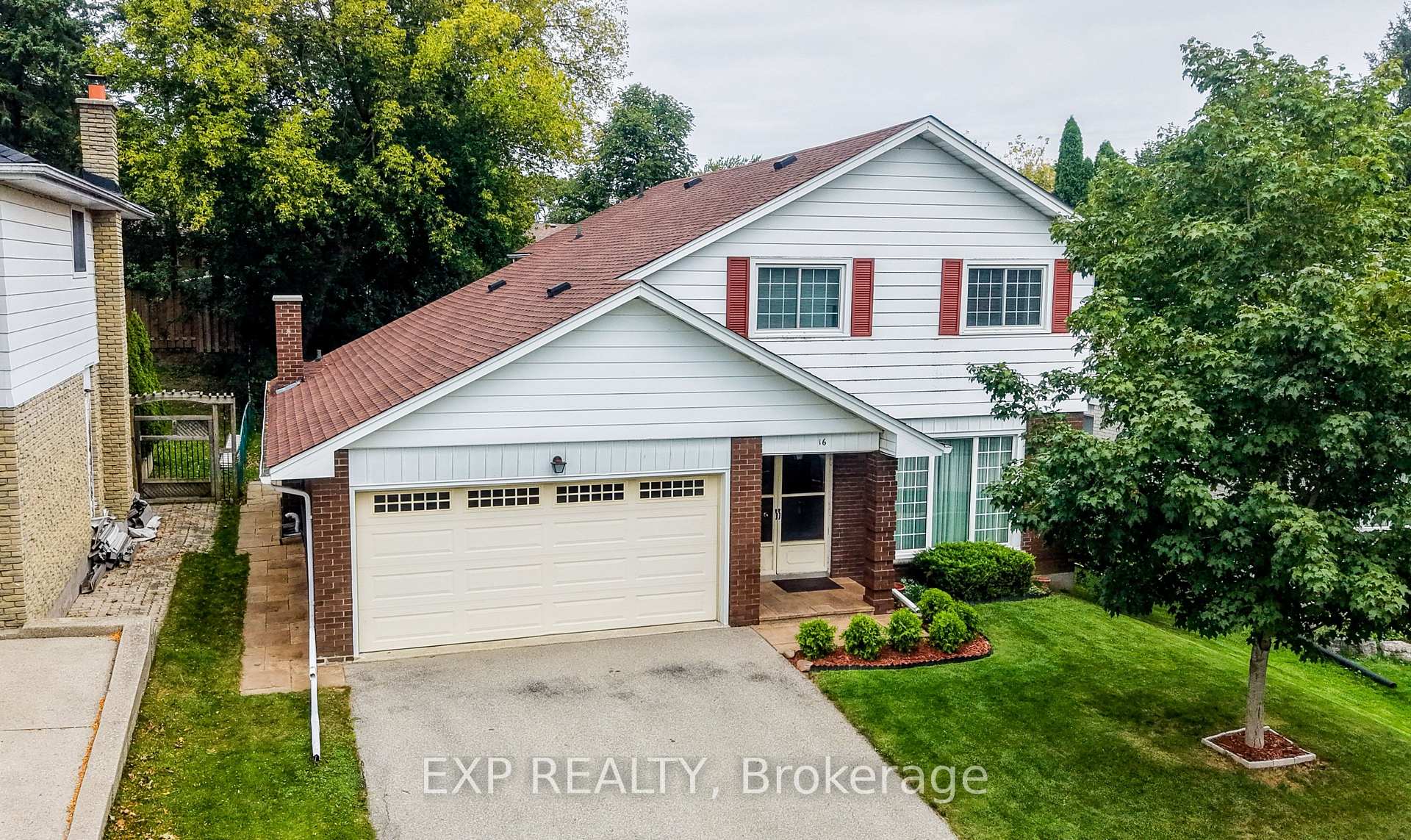 Photo 47 of 16 Bonnylyn Drive, Waterloo — HOMEH
