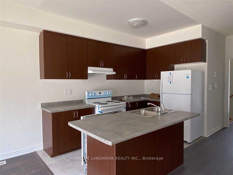 Photo 3 of 12 Catamaran Drive, Wasaga Beach — HOMEH
