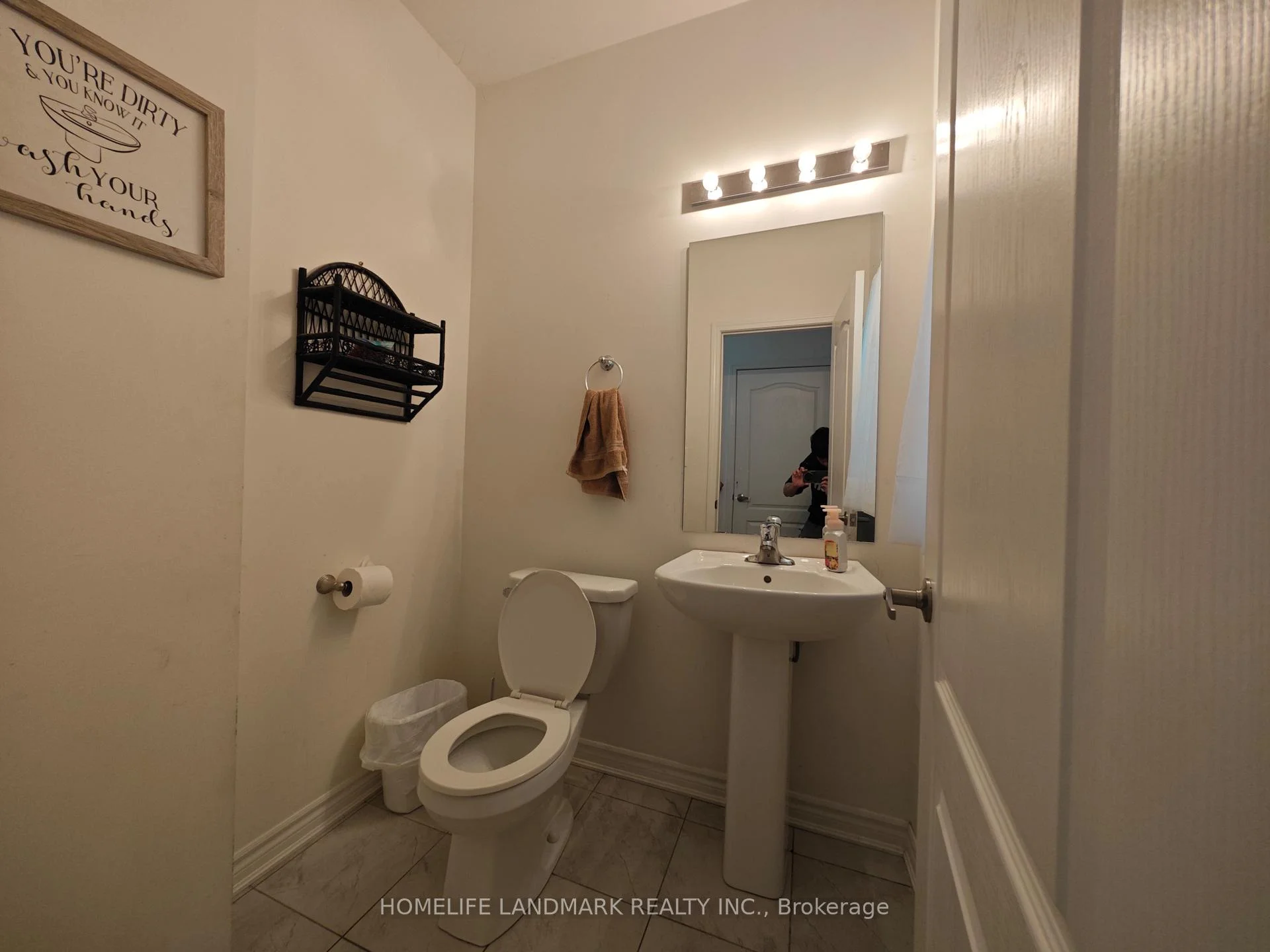 Photo 9 of 12 Catamaran Drive, Wasaga Beach — HOMEH
