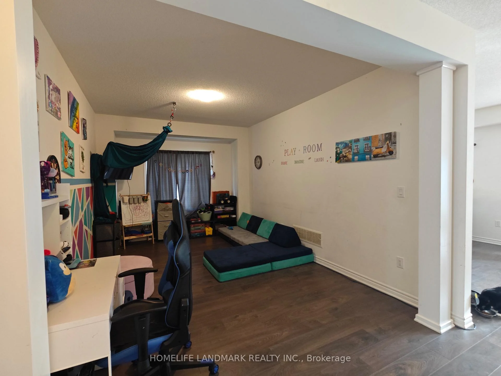 Photo 13 of 12 Catamaran Drive, Wasaga Beach — HOMEH