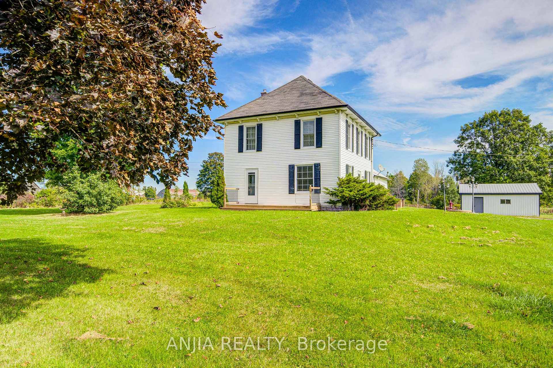Photo of 1290 Rosebush Road