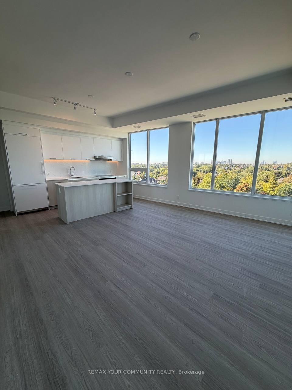 Front of Unit 905, 8188 Yonge Street W