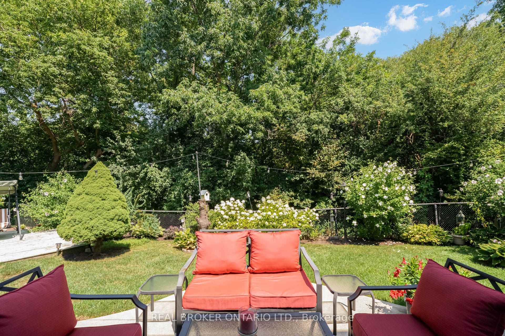 Photo 6 of 60 Ravenswood Drive, Brampton, Fletcher's Creek South — HOMEH
