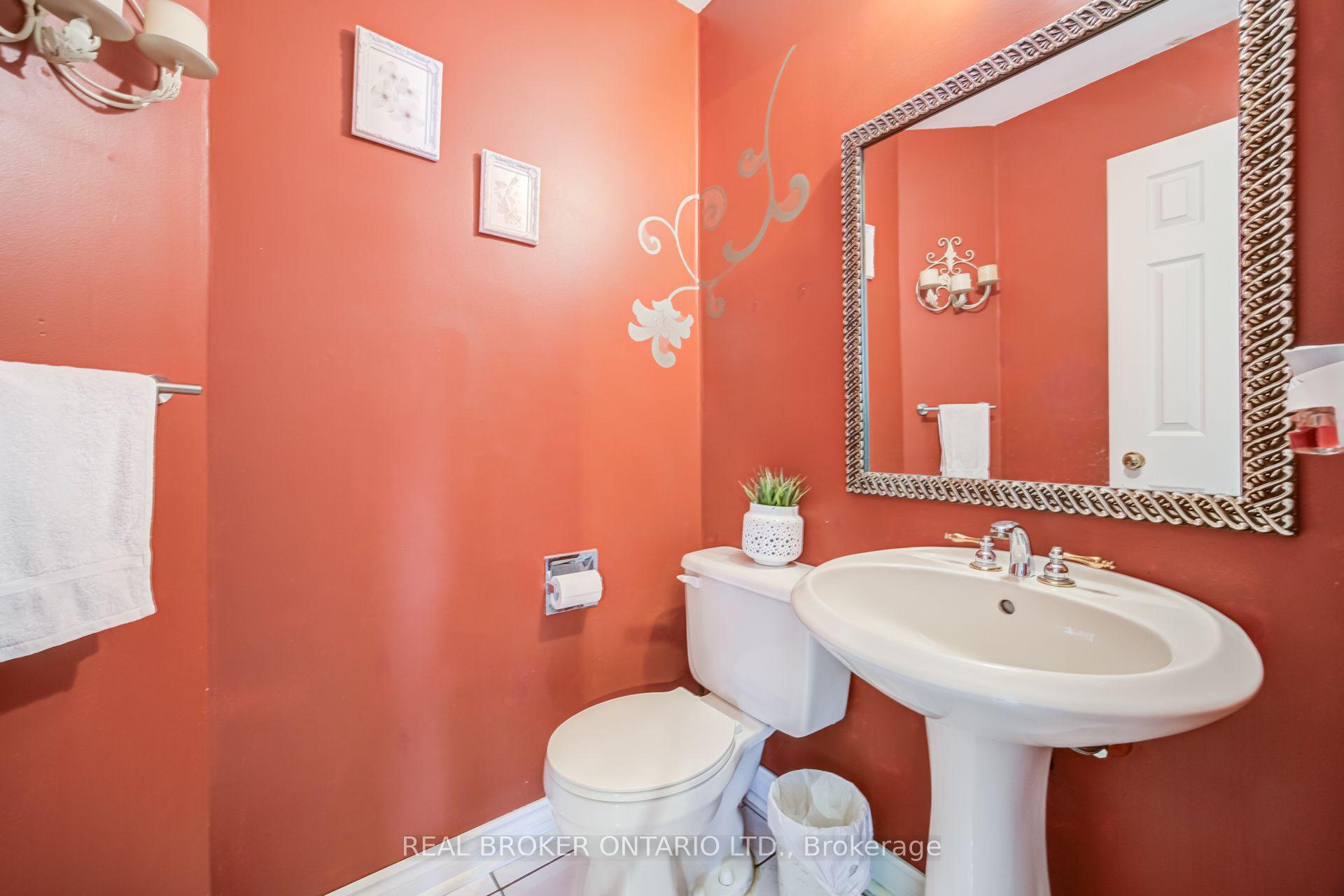 Photo 18 of 60 Ravenswood Drive, Brampton, Fletcher's Creek South — HOMEH