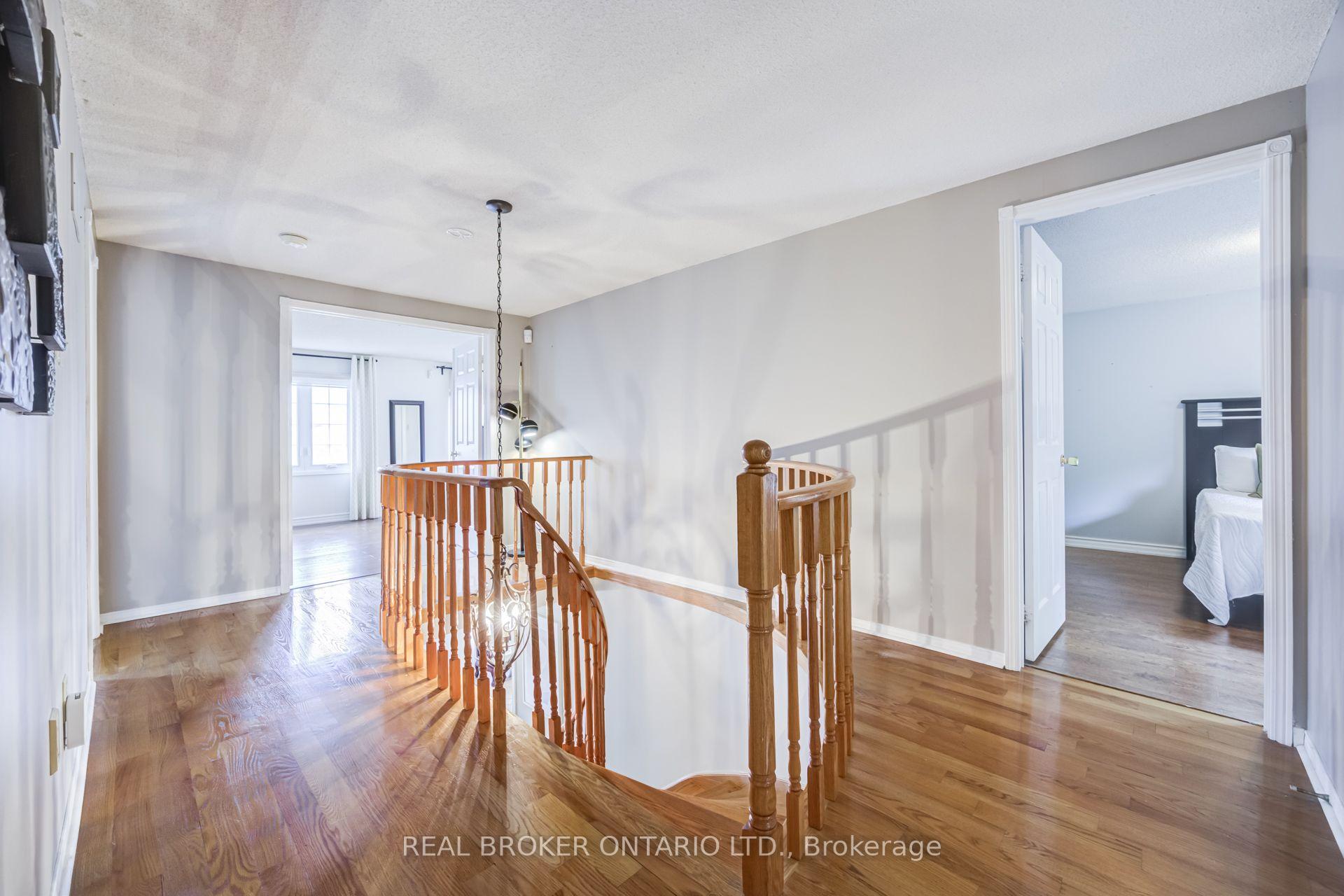 Photo 19 of 60 Ravenswood Drive, Brampton, Fletcher's Creek South — HOMEH