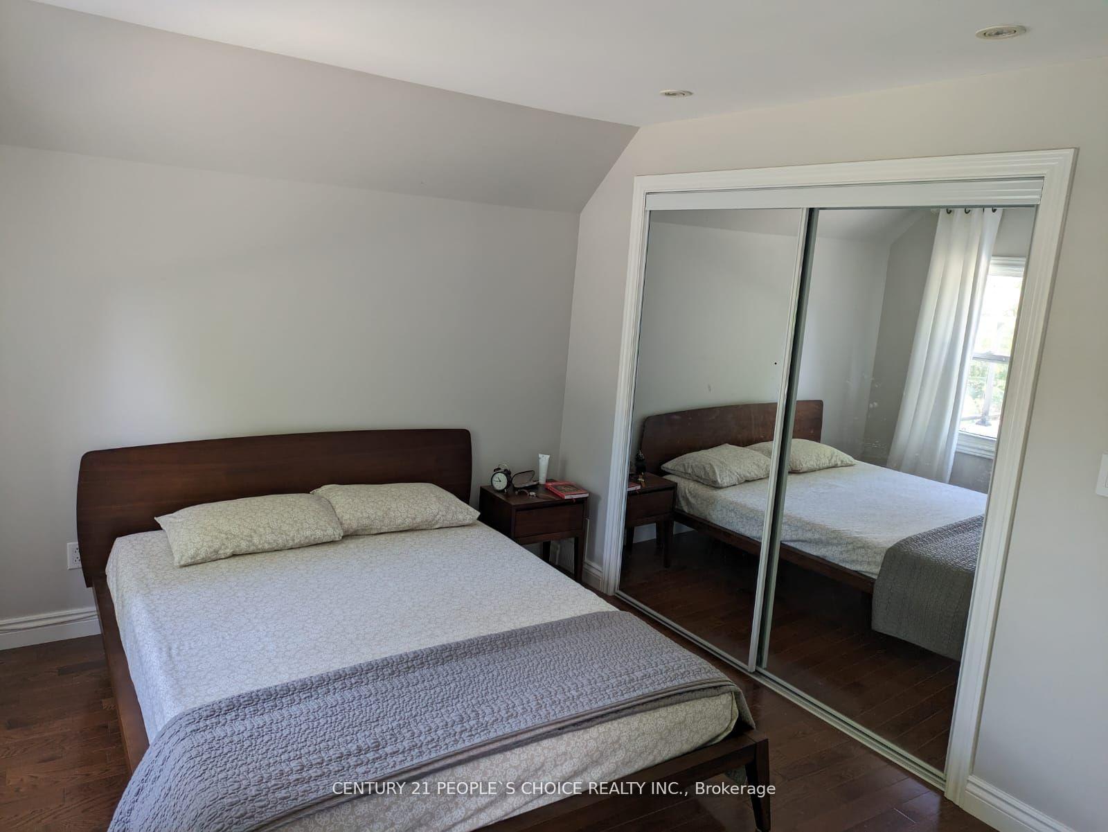 Photo 9 of 63 Stephen Drive, Etobicoke, Stonegate-Queensway — HOMEH