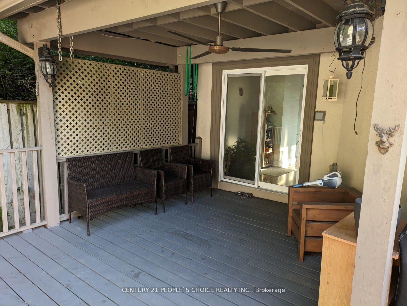 Photo 24 of 63 Stephen Drive, Etobicoke, Stonegate-Queensway — HOMEH