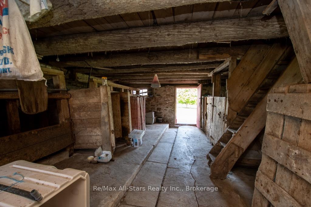 Photo 32 of 402 Mount Horeb Road, Kawartha Lakes, Manvers — HOMEH