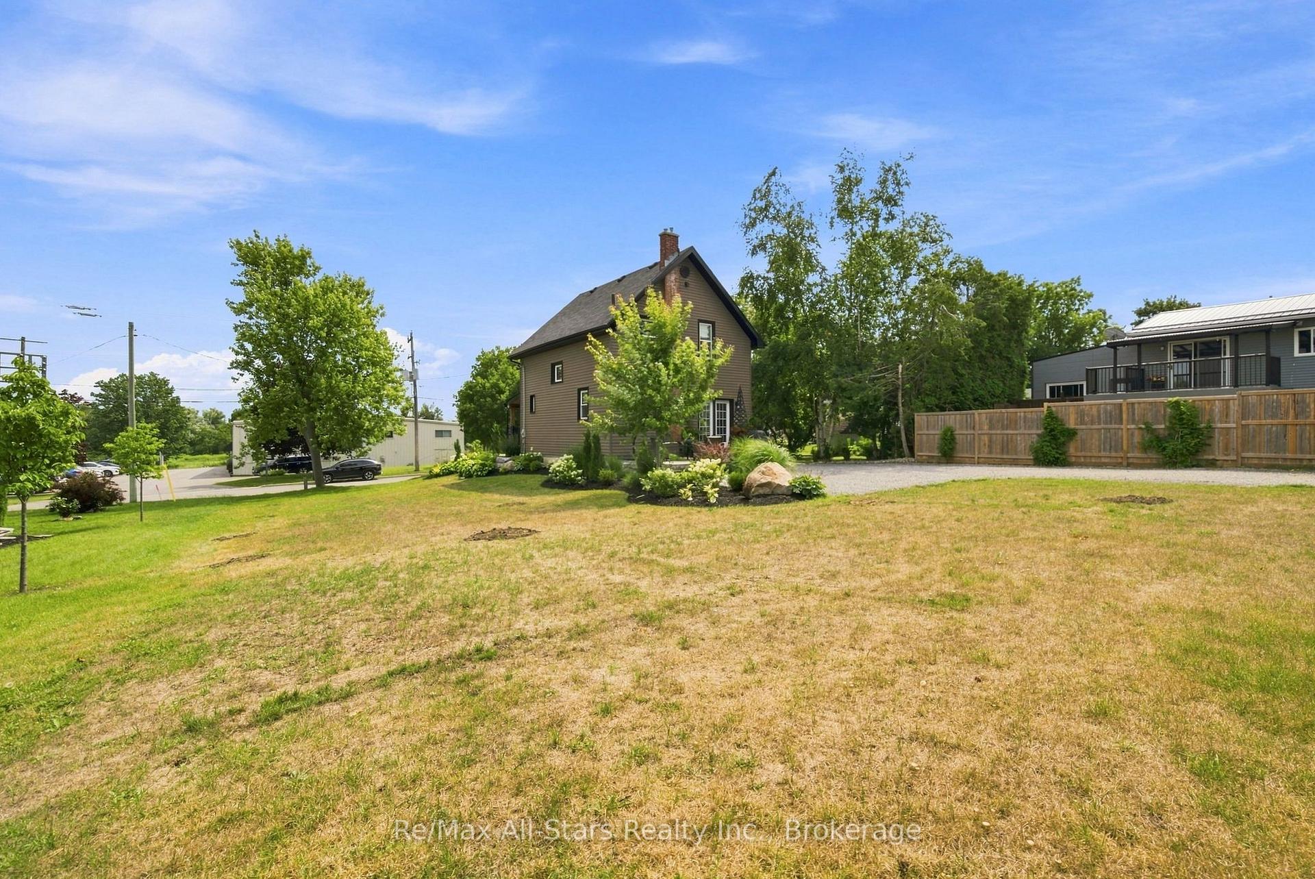 Photo 29 of 20 Mary Street E, Kawartha Lakes, Lindsay — HOMEH