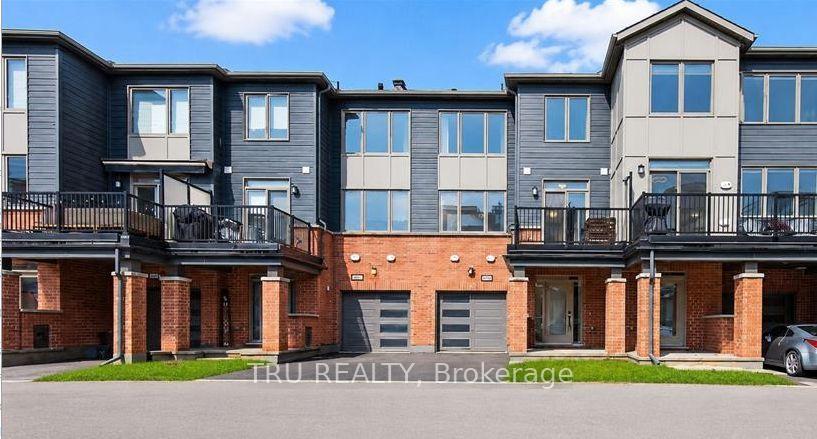 Photo 1 of 805 Kiniw Private, Ottawa, CFB Rockcliffe and Area — HOMEH