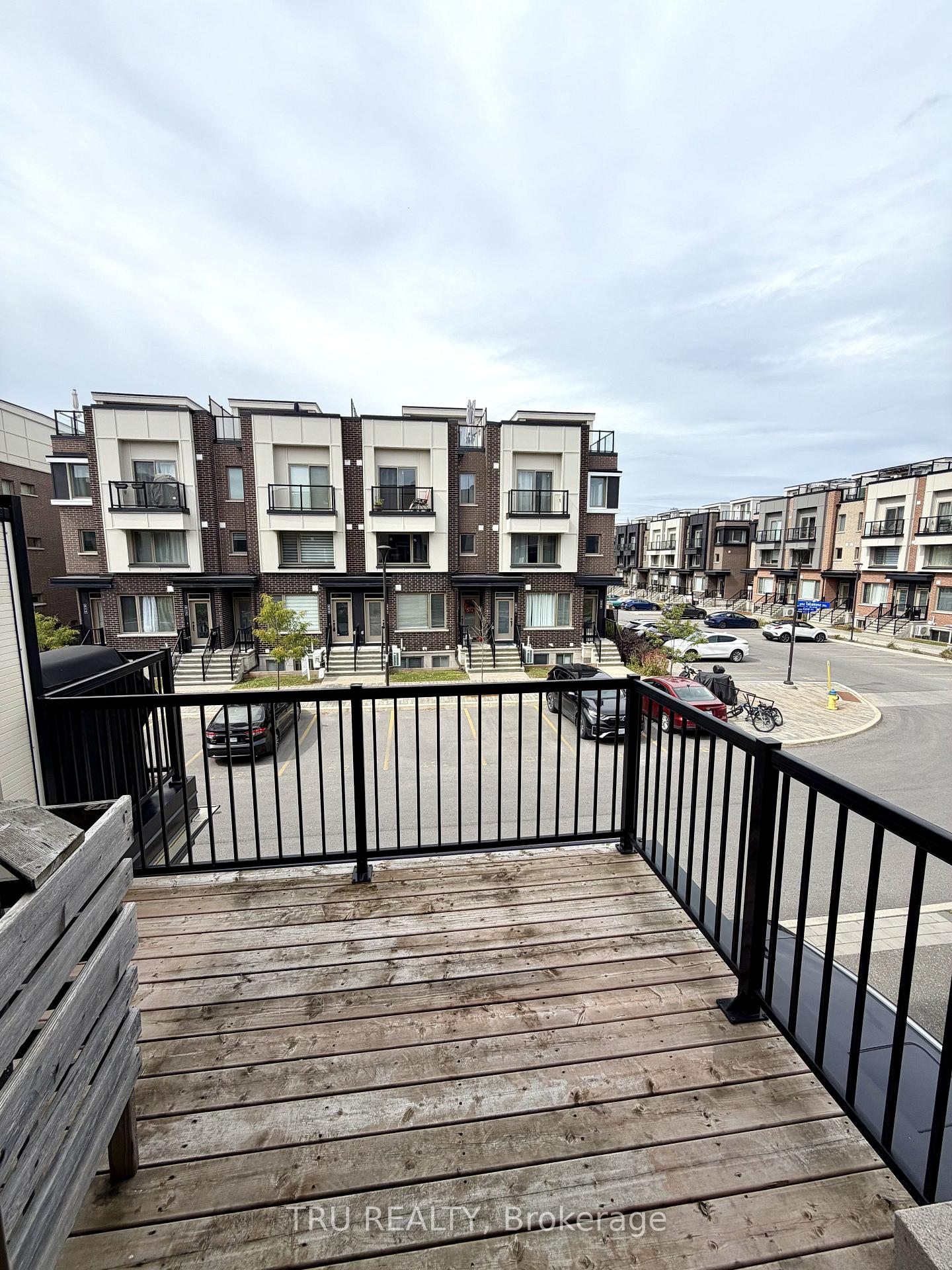 Photo 3 of 805 Kiniw Private, Ottawa, CFB Rockcliffe and Area — HOMEH