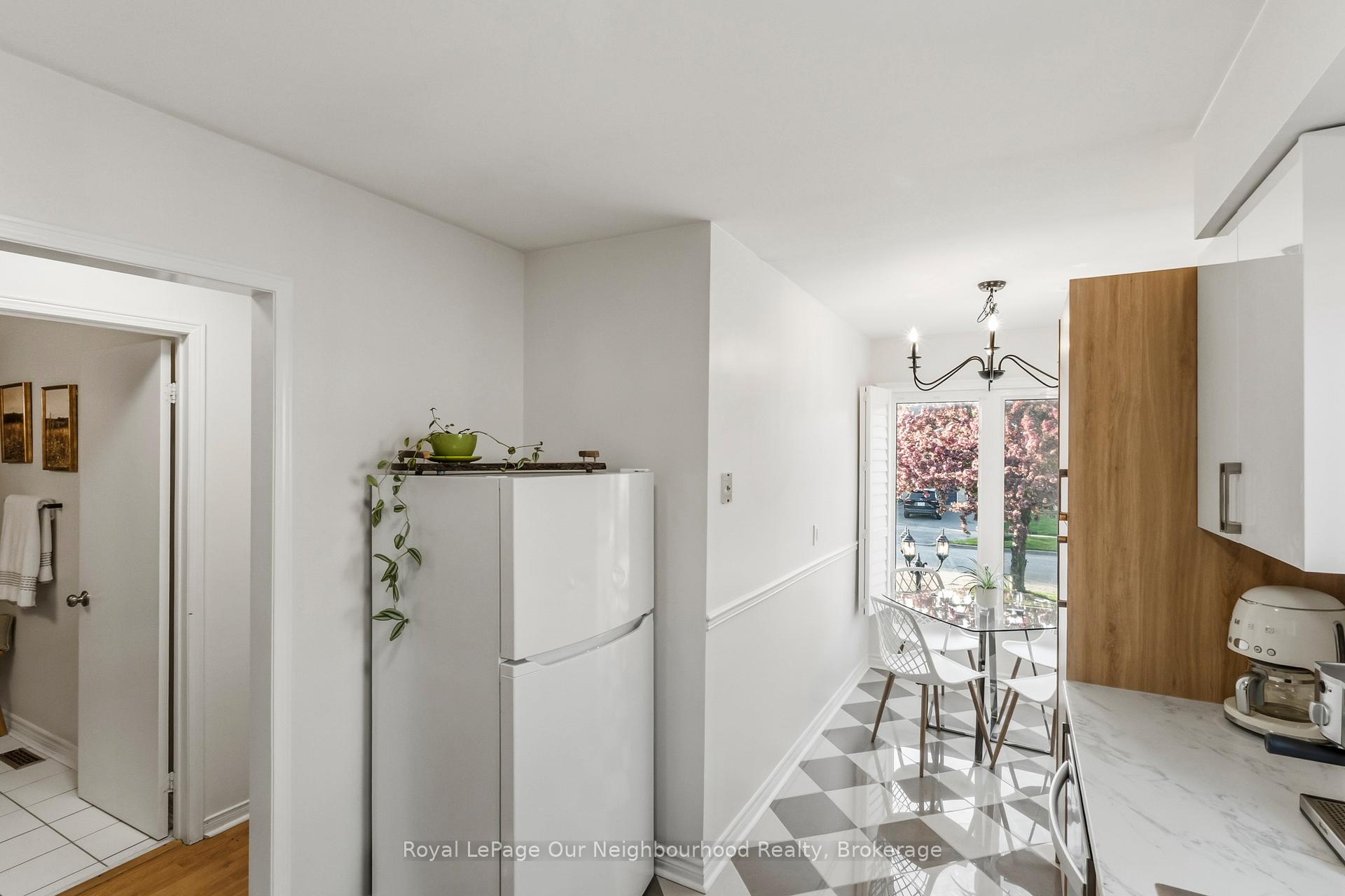 Photo 7 of 42 Glanville Crescent, Clarington, Bowmanville — HOMEH