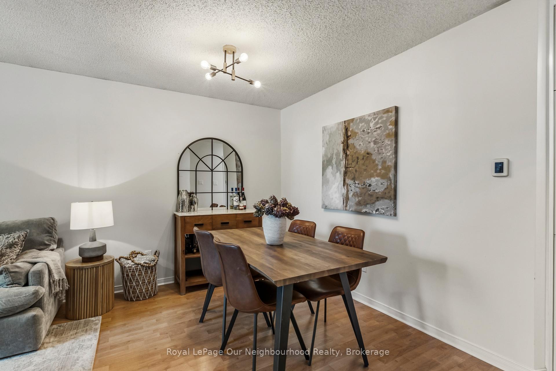 Photo 8 of 42 Glanville Crescent, Clarington, Bowmanville — HOMEH