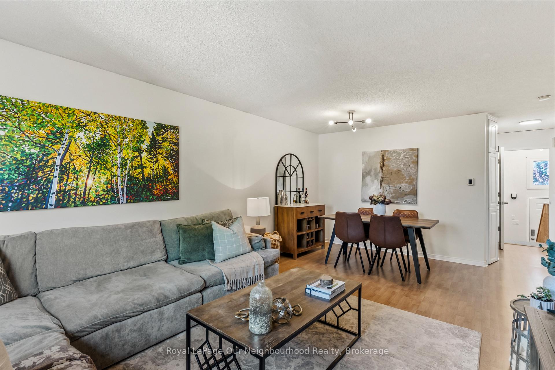 Photo 12 of 42 Glanville Crescent, Clarington, Bowmanville — HOMEH