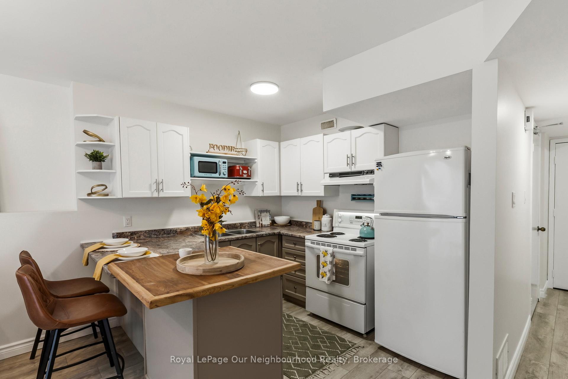 Photo 21 of 42 Glanville Crescent, Clarington, Bowmanville — HOMEH