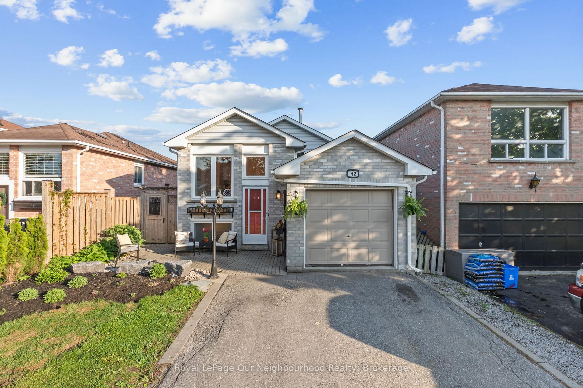 Photo 41 of 42 Glanville Crescent, Clarington, Bowmanville — HOMEH